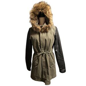 Tobi Coat Green Fur Hooded Parka Faux Leather Sleeves Quilted Lining Size Large